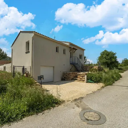 Сasa de vacaciones Cosy With Pool, Cleaning Included Saint-André-de-Roquepertuis